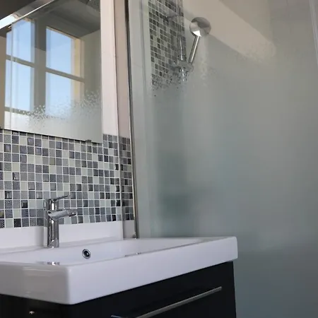 Appart hôtel Appartement Iėna - Angoulême centre *